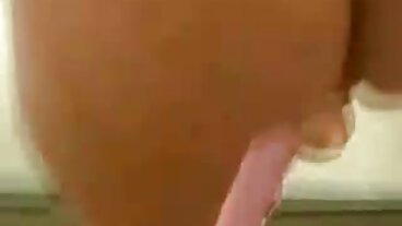 Νεανική ταινία με την καυλιάρη Charlotte Sins και τη ελληνικο ερασιτεχνικο βιντεο πορνο Lilly Bell από τους Cherry Pimps