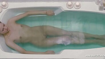 Skinny smut βιντεο πορνο free με την όμορφη Esmeralda Fox από το Smut Puppet