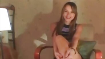 Legs On Shoulders πορνό με την καυλιάρα Ella Reese από το Mofos βιντεο πορνο σιρινα