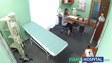 Side βιντεο σεχ πορνο Fuck bang με τη δελεαστική Alina Lopez και Evelyn Claire από το Girls Way